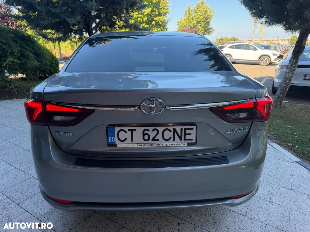 Toyota Avensis 2.0 D-4D Elegance - 19