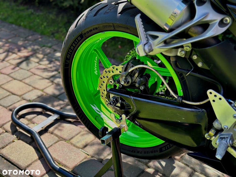Kawasaki Ninja - 36