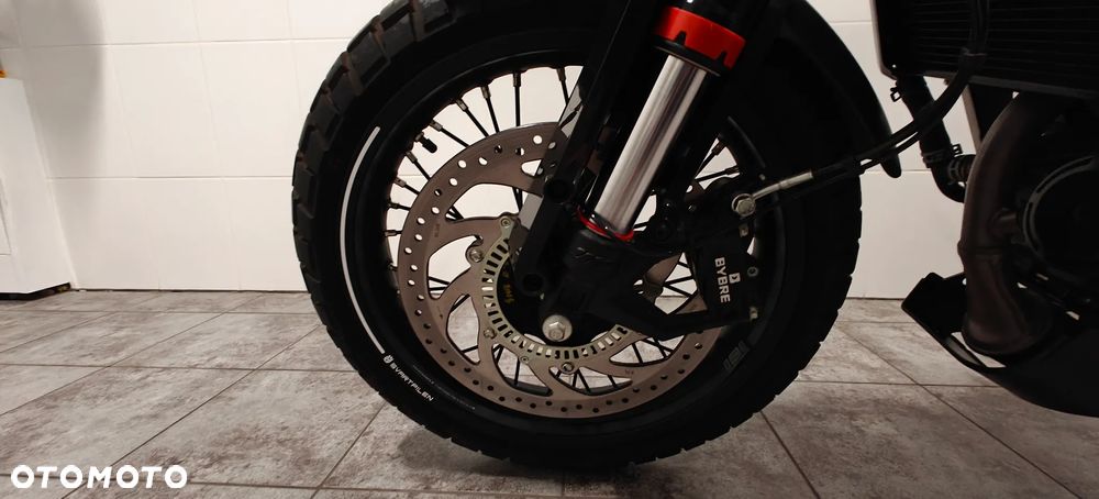 Husqvarna Svartpilen - 10