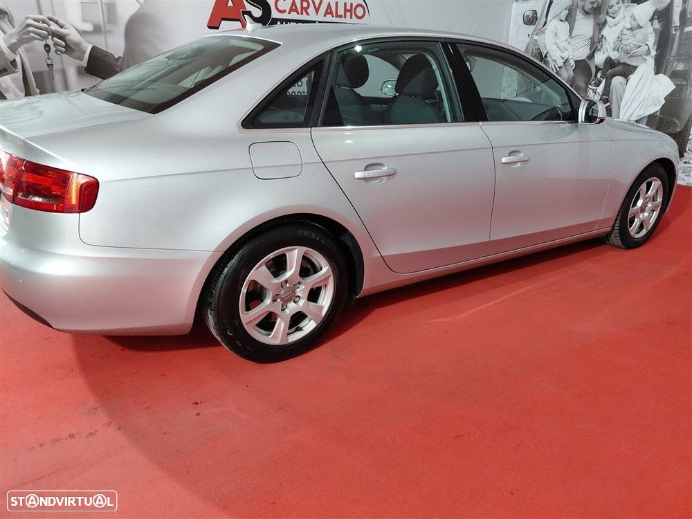 Audi A4 2.0 TDI Advance - 11