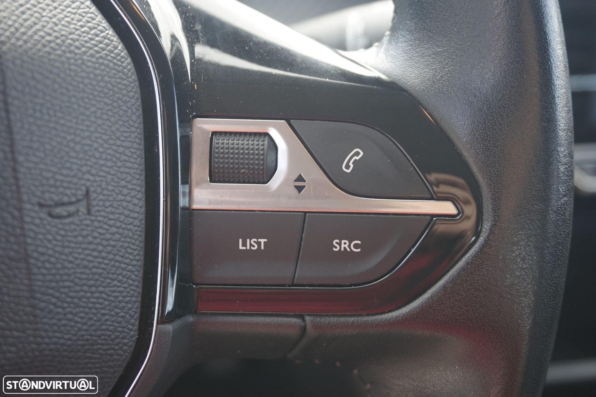 Peugeot 208 1.2 PureTech Active - 11