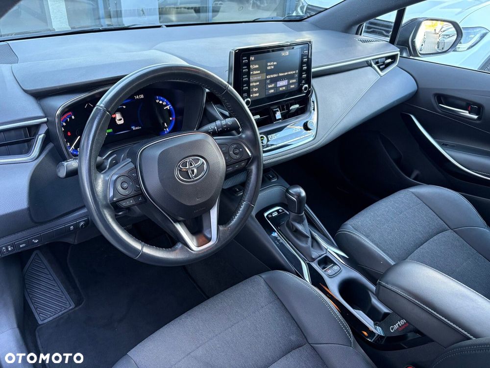 Toyota Corolla - 12