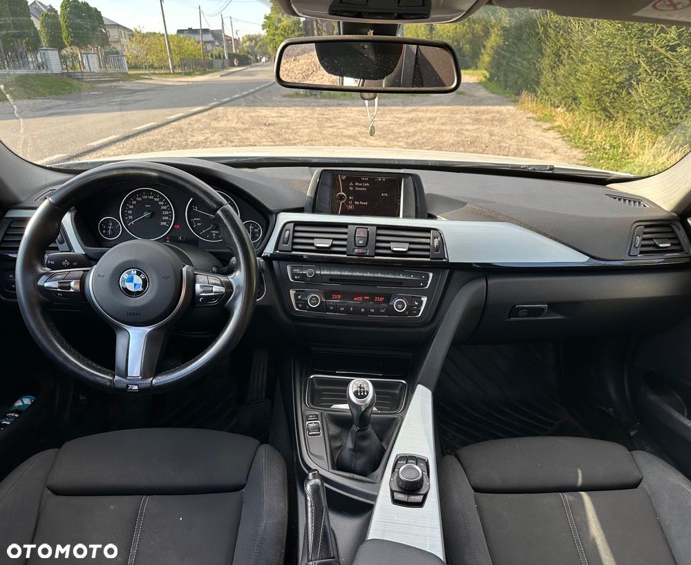 BMW Seria 3 320d xDrive Sport Line - 11