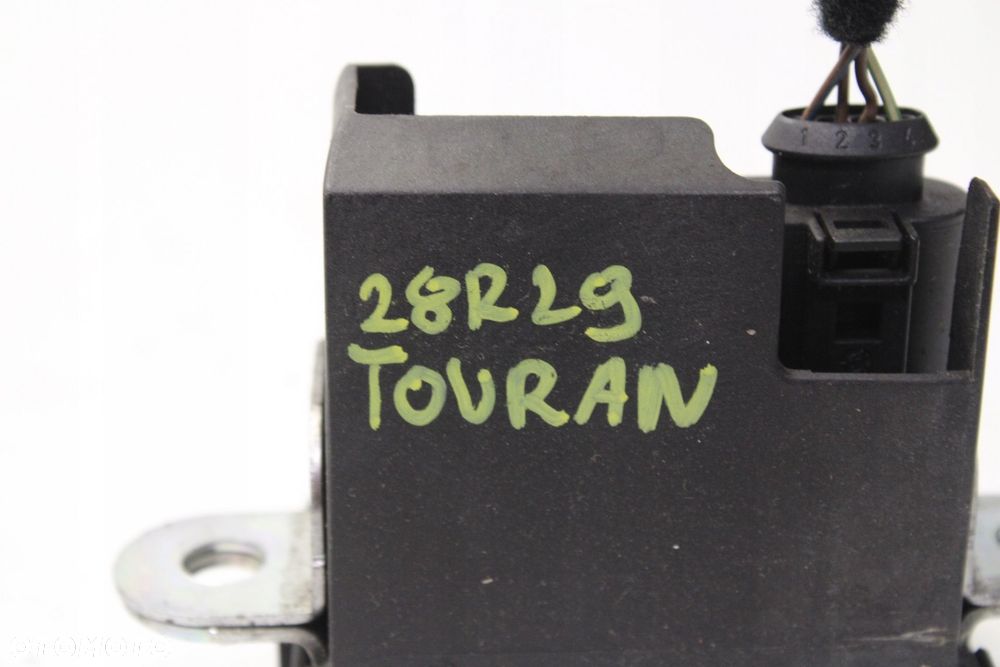 VW TOURAN I 03R- ZAMEK KLAPY BAGAŻNIKA TYŁ TYLNY - 4