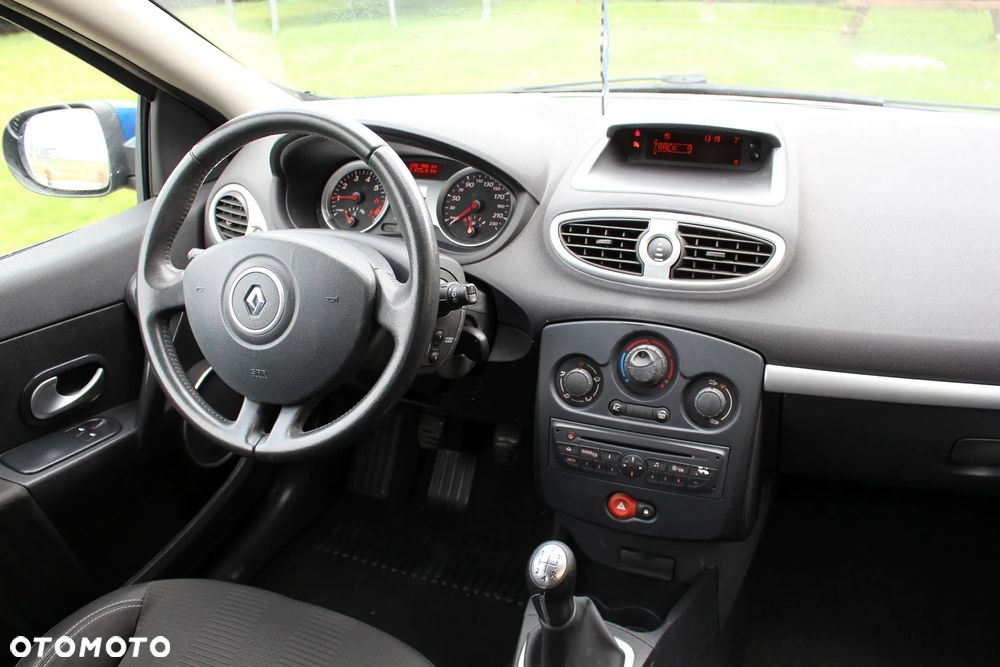 Renault Clio 1.2 16V Expression - 16