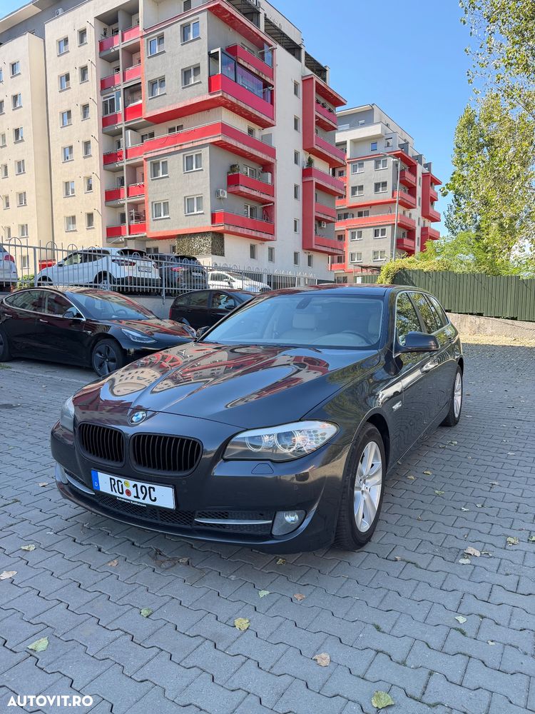 BMW Seria 5 520d Sport-Aut. - 11