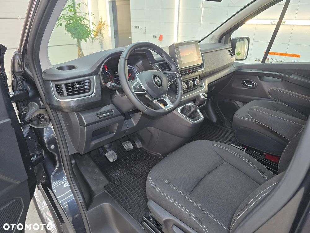 Renault Trafic - 18