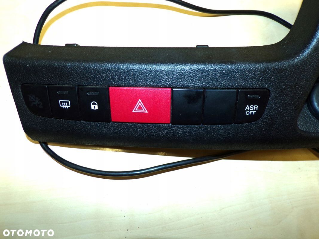 BOXER JUMPER DUCATO 14- PANEL ŚWIATEŁ AWARYJNYCH Z USB ASR - 1