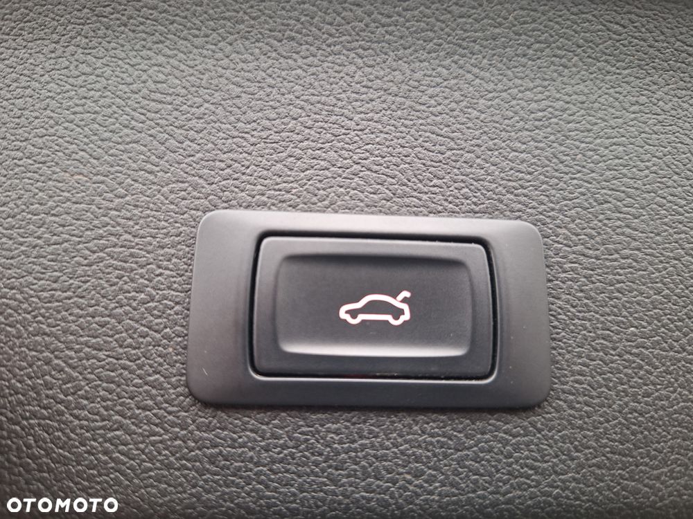 Audi A4 Avant 2.0 TDI DPF S line Sportpaket - 20