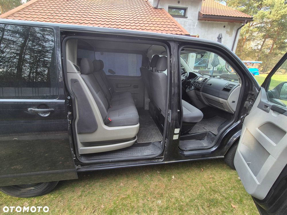 Volkswagen Transporter - 1