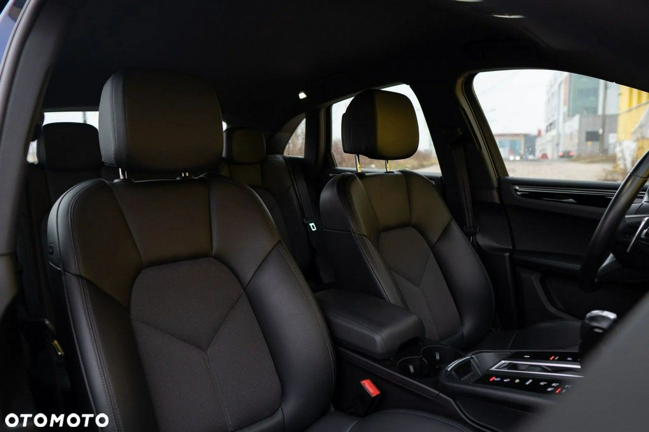 Porsche Macan Standard - 19