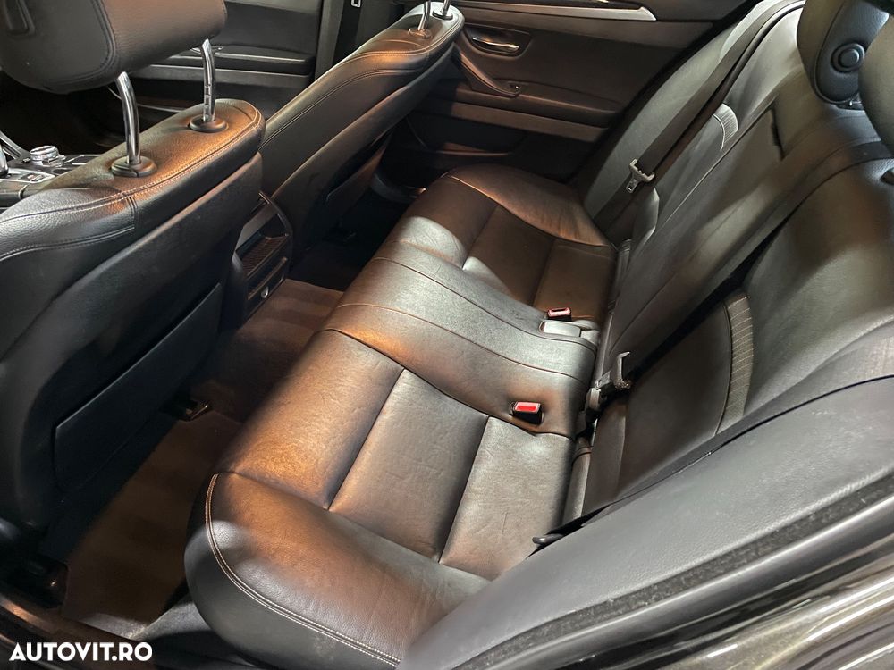 BMW Seria 5 520d Aut. Luxury Line - 9