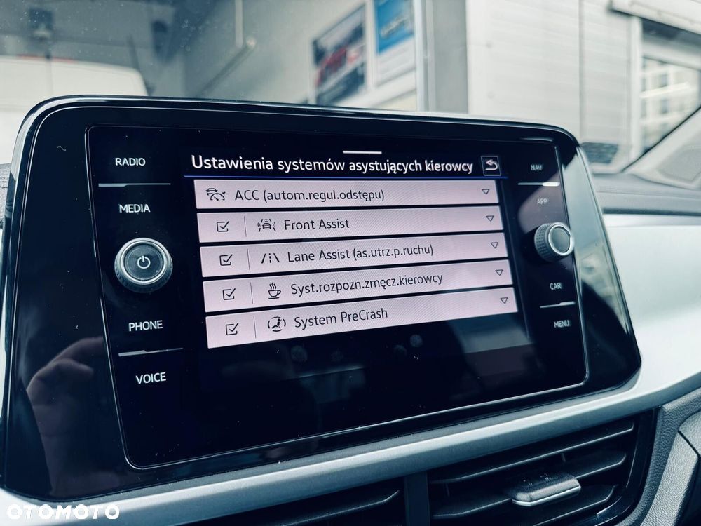 Volkswagen T-Roc 1.5 TSI Life DSG - 27