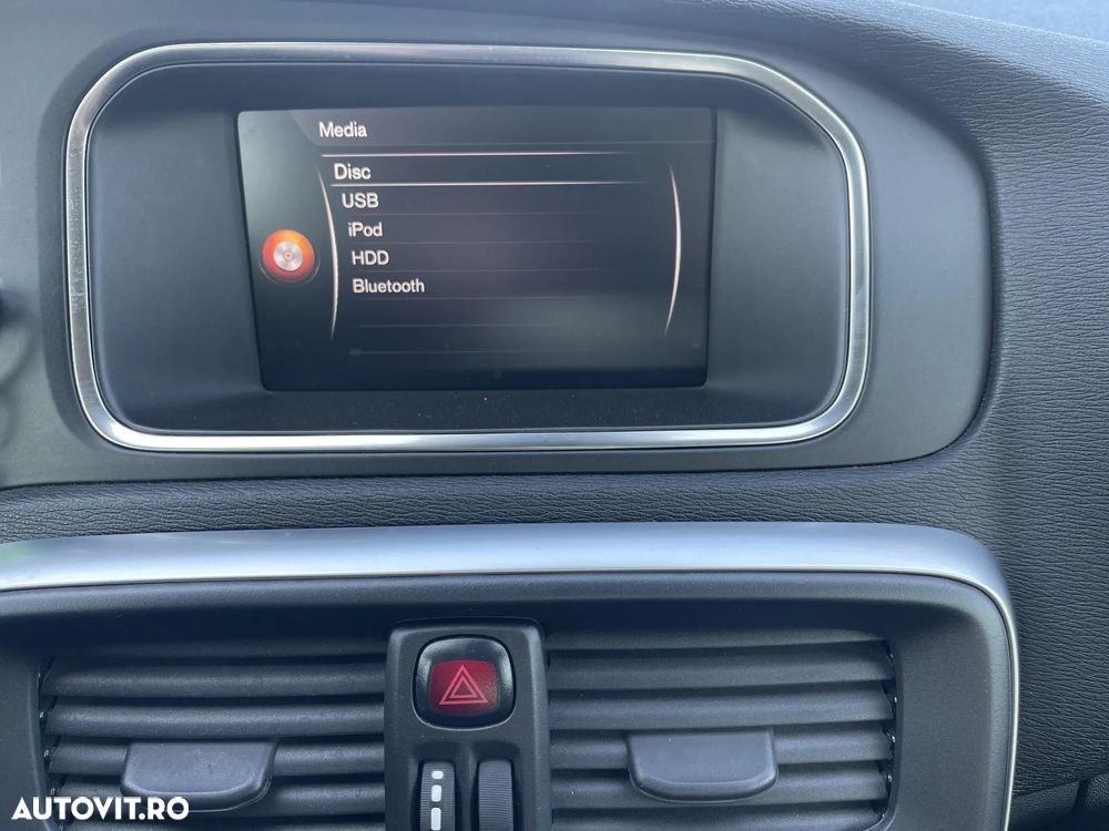 Volvo V40 D2 Geartronic - 14