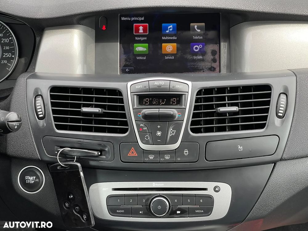 Renault Laguna dCi 110 FAP Limited - 19