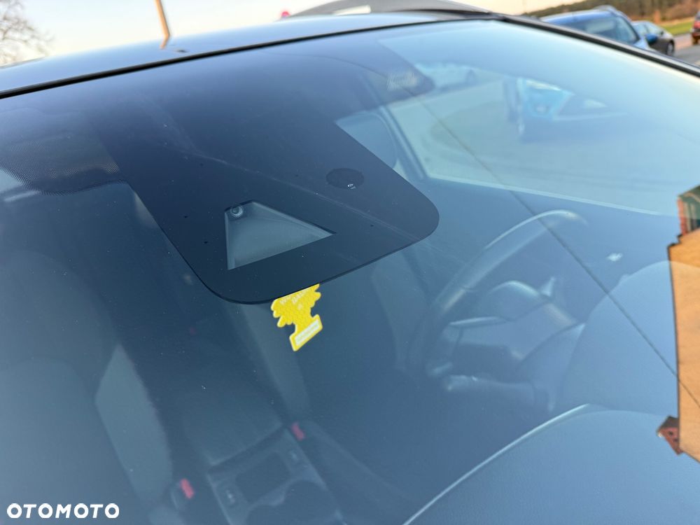 Nissan Qashqai 1.3 DIG-T MHEV Xtronic N-Connecta - 29