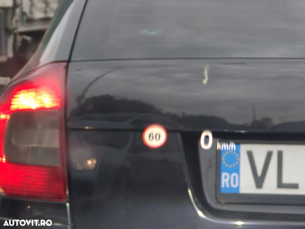 BMW Seria 5 530d xDrive Aut. Modern Line - 16