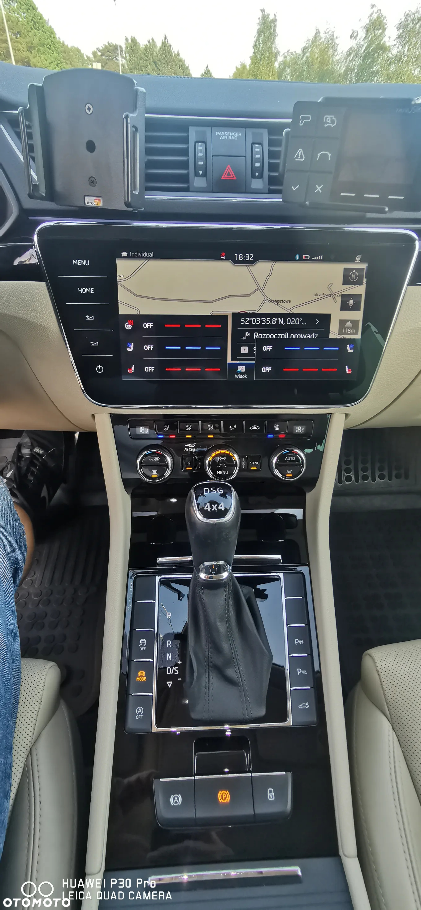 Skoda Superb 2.0 TDI 4x4 L&K DSG - 20
