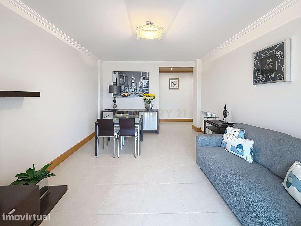 Apartamento T2 - Arrendamento - Primeira Linha de Mar - Garagem - Grande imagem: 4/32