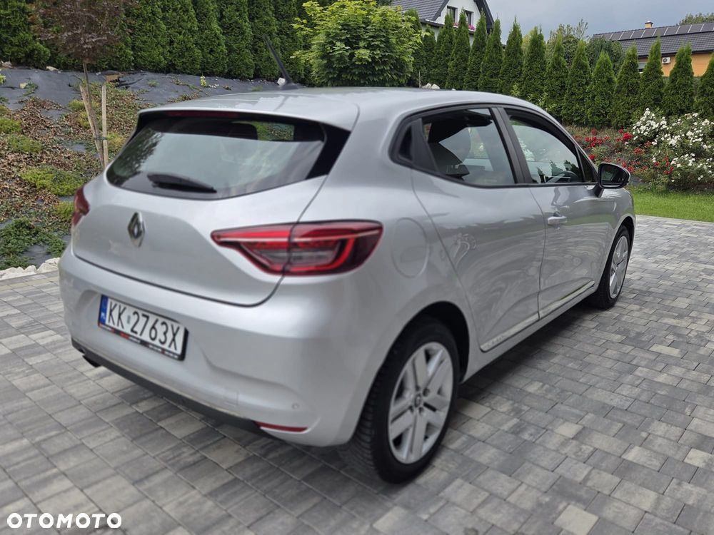 Renault Clio - 32