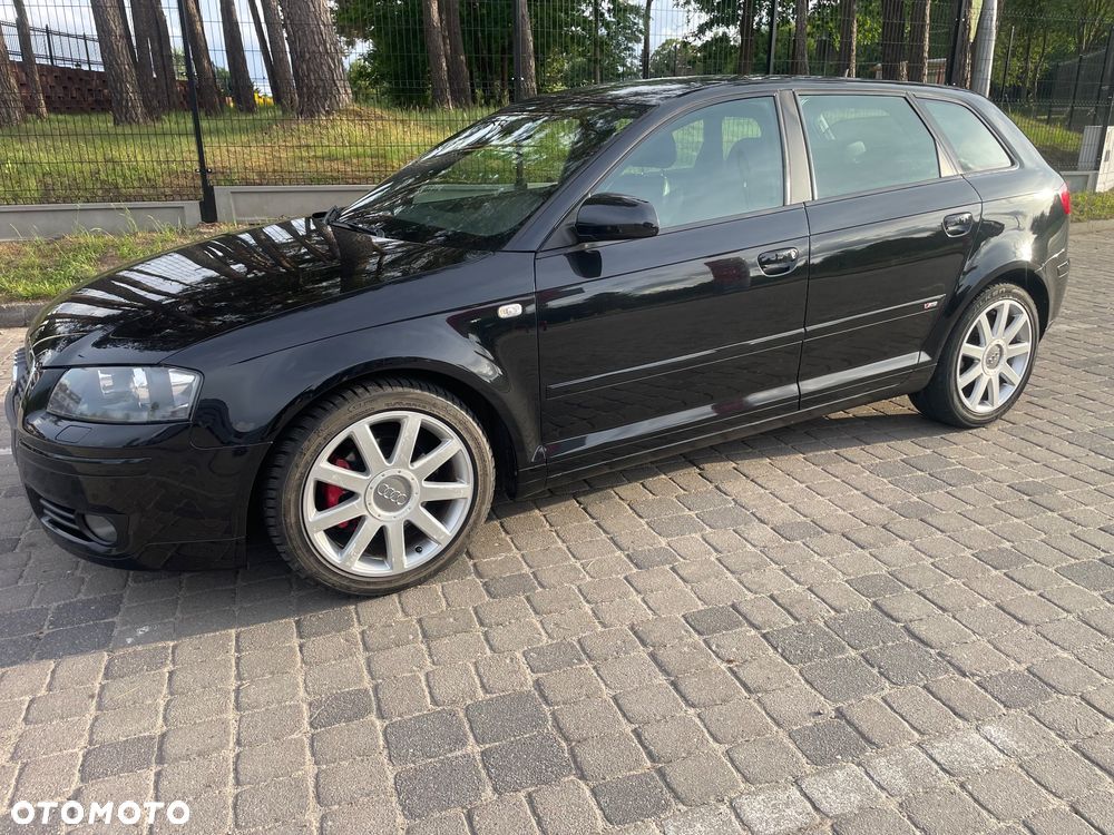 Audi A3 Sportback - 1