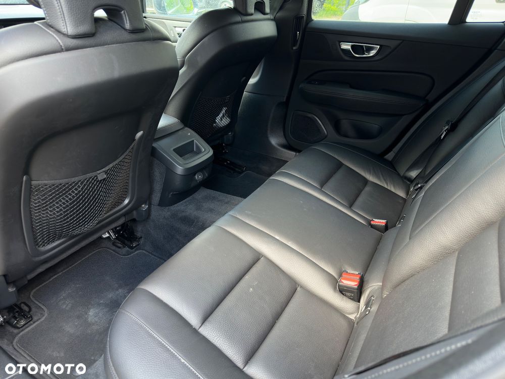 Volvo V60 D3 Geartronic Momentum Pro - 23
