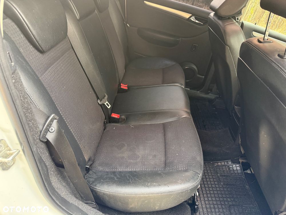 Mercedes-Benz Klasa B - 14