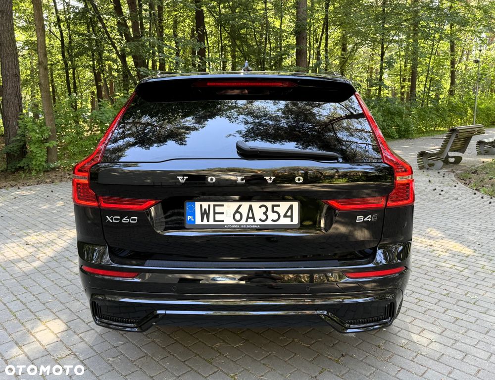 Volvo XC 60 B4 D AWD R-Design - 9