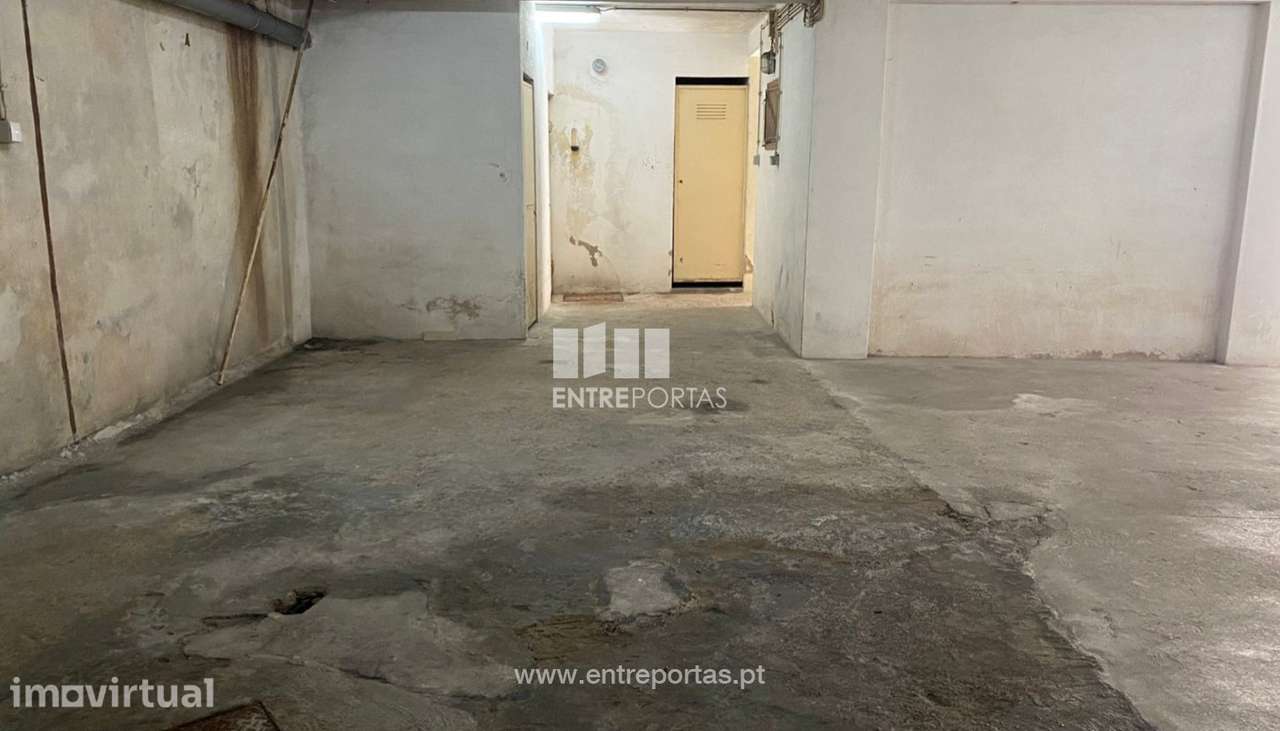 Venda de Lugar de Garagem em Aver o mar, Póvoa de Varzim - Grande imagem: 3/5