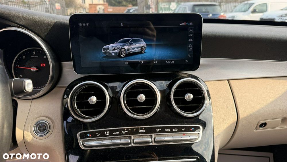 Mercedes-Benz Klasa C 200 d 9G-TRONIC Exclusive - 13