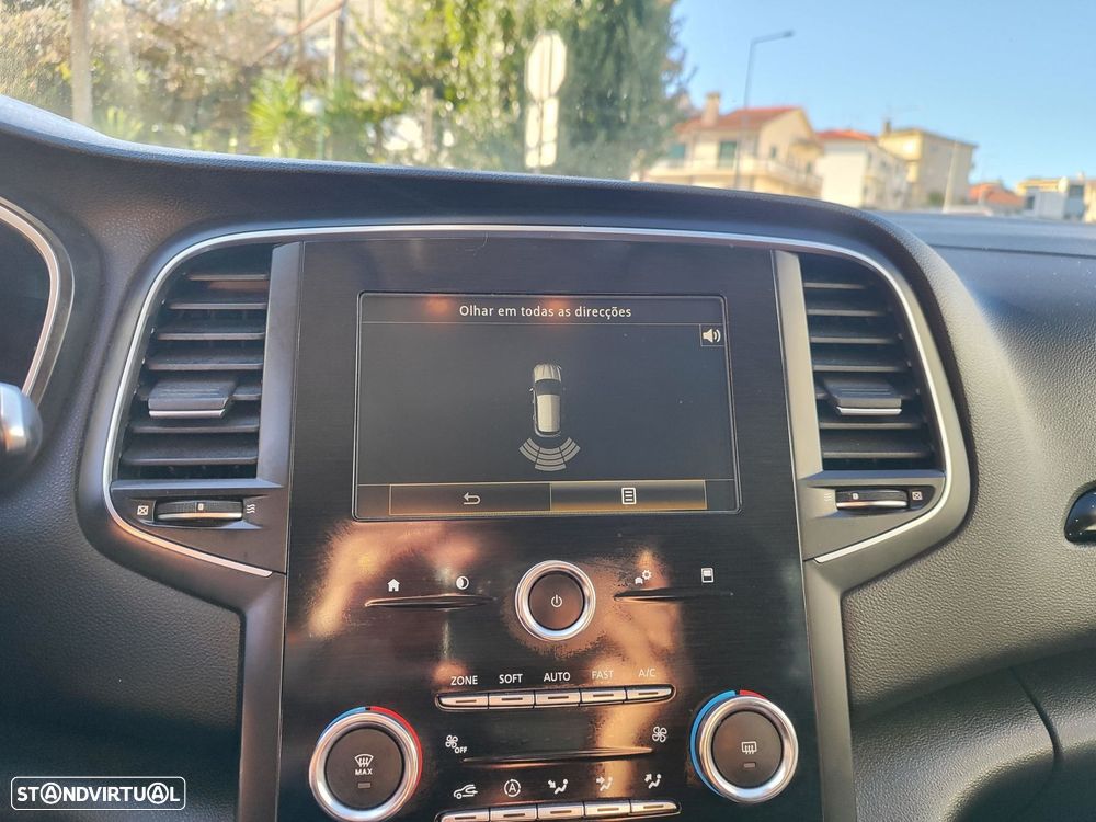 Renault Mégane 1.5 dCi Confort SS - 17