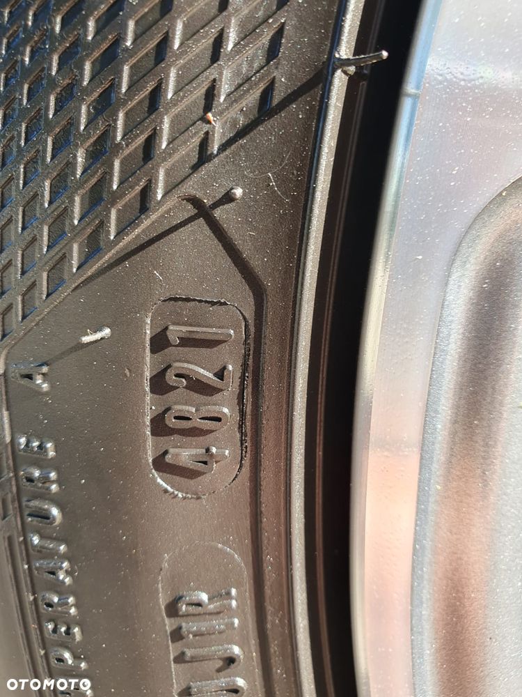 Kia Ceed 1.4 T-GDI DCT OPF Platinum Edition - 23