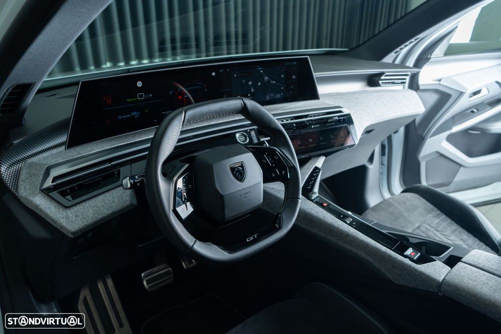 Peugeot E-3008 73 kWh GT - 11