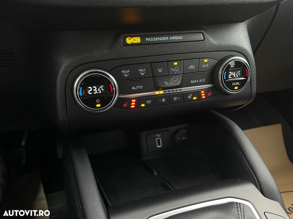 Ford Focus 1.0 EcoBoost MHEV Titanium - 21