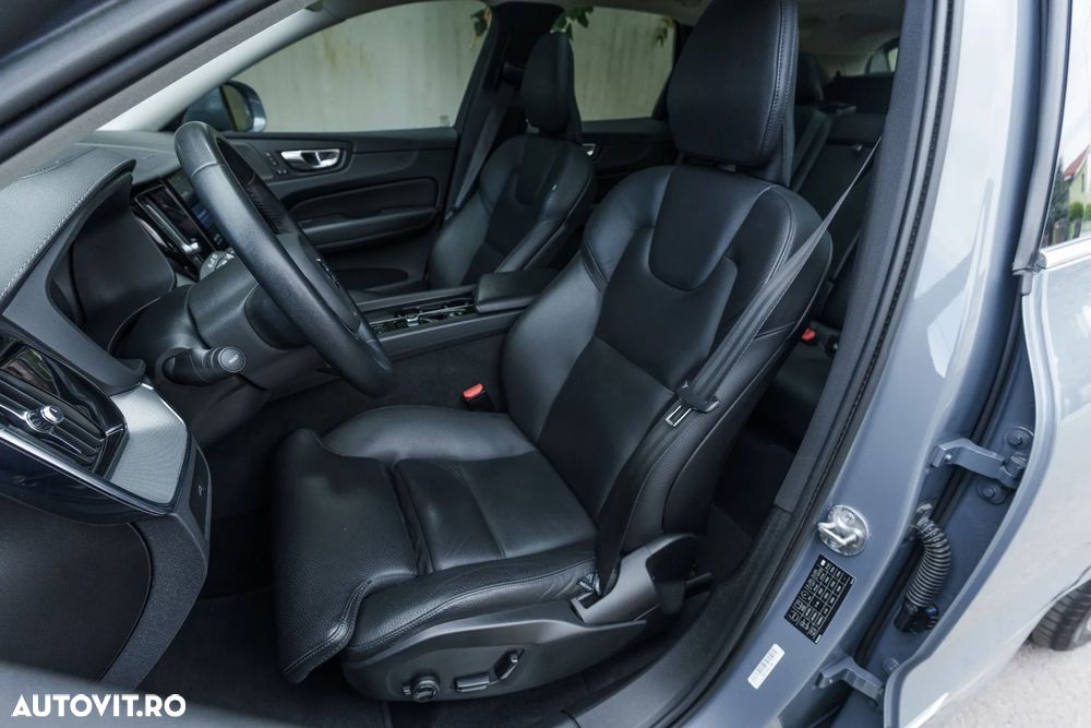 Volvo XC 60 B4 D Plus Bright - 26
