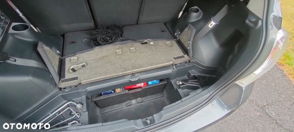 Toyota Verso 1.8 2010 7os - 26