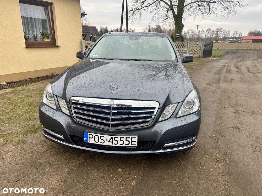 Mercedes-Benz Klasa E 300 CDI DPF BlueEFFICIENCY 7G-TRONIC Avantgarde - 5
