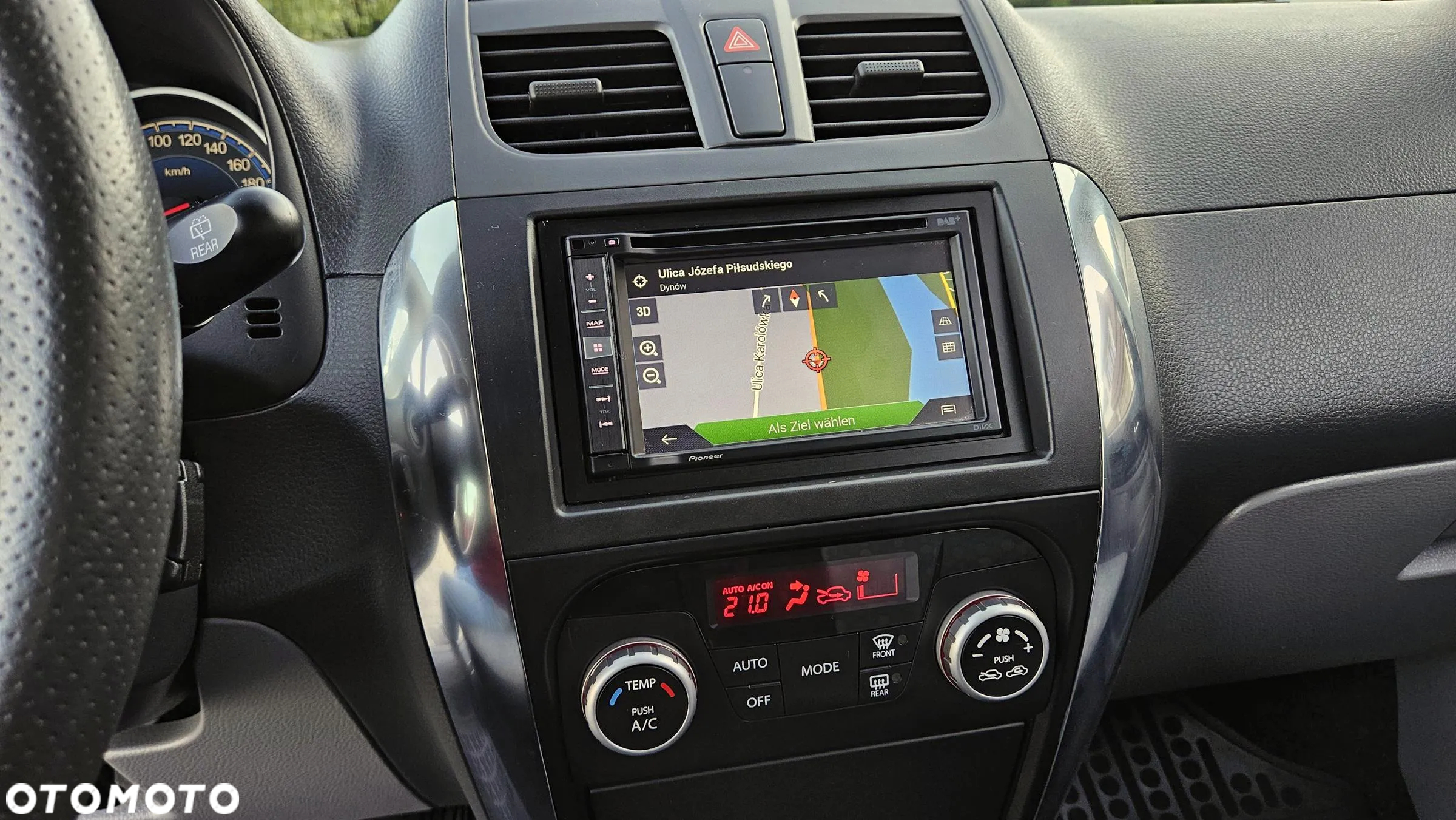 Suzuki SX4 1.6 Premium 4WD - 31