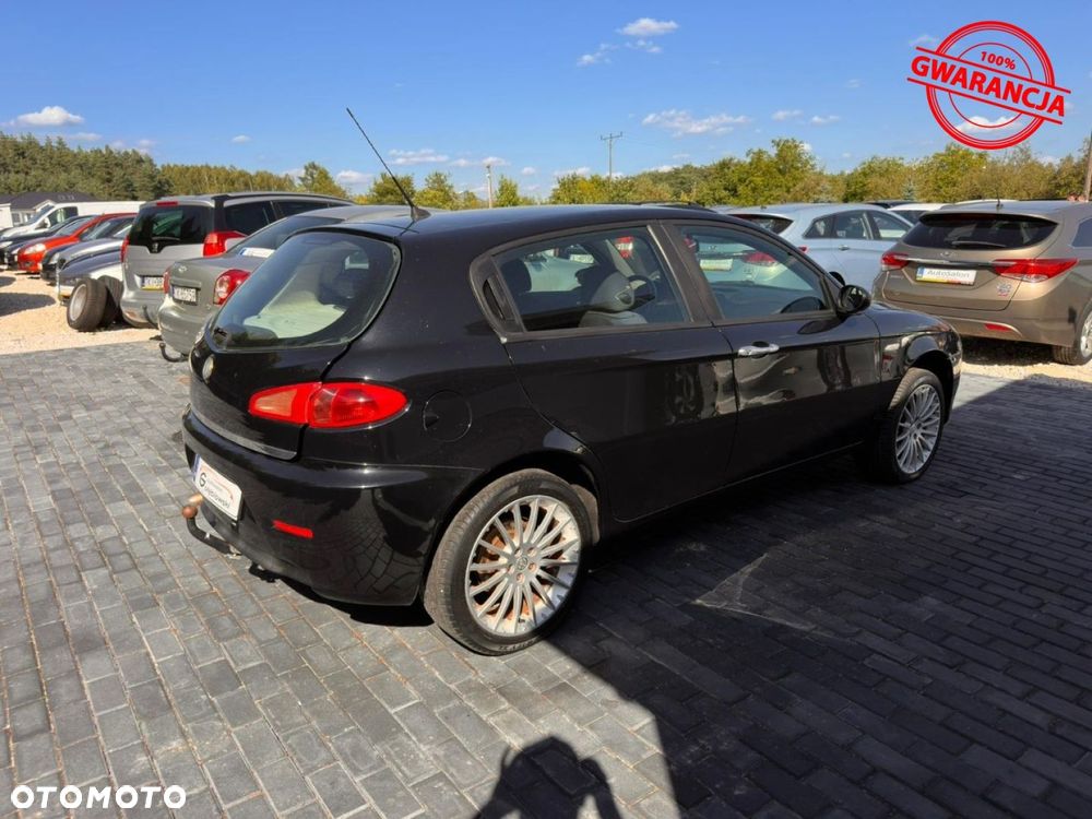 Alfa Romeo 147 - 11
