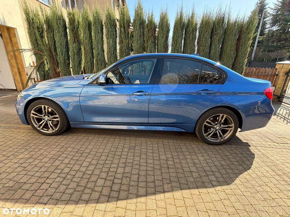 BMW Seria 3 320d xDrive - 14