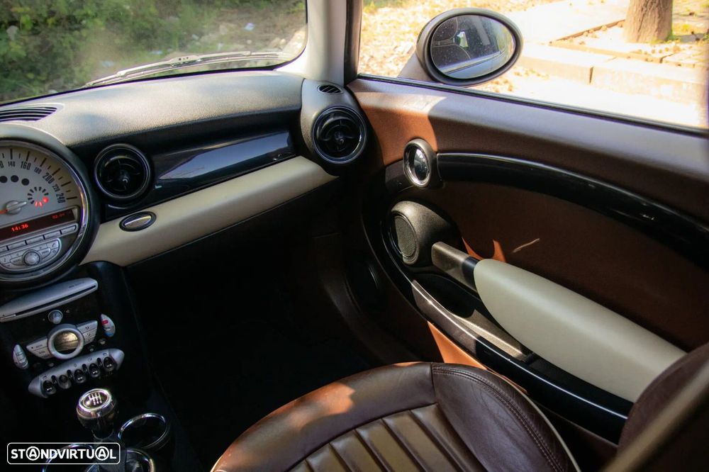 MINI Clubman Cooper D - 23