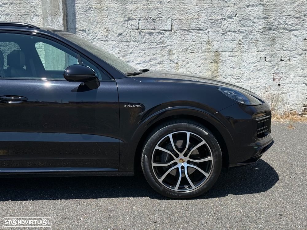 Porsche Cayenne - 10