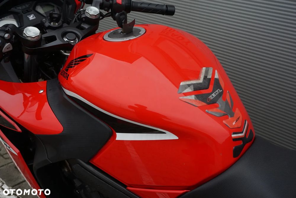 Honda CBR - 15