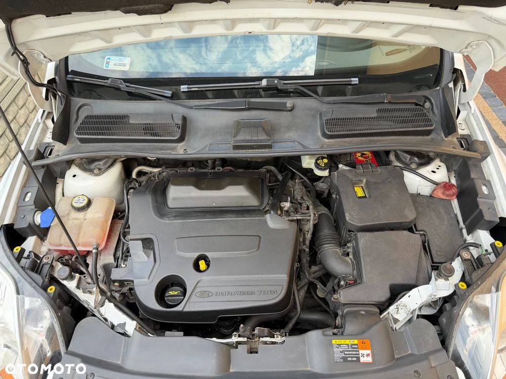 Ford Kuga 2.0 TDCi 4x4 Trend - 5