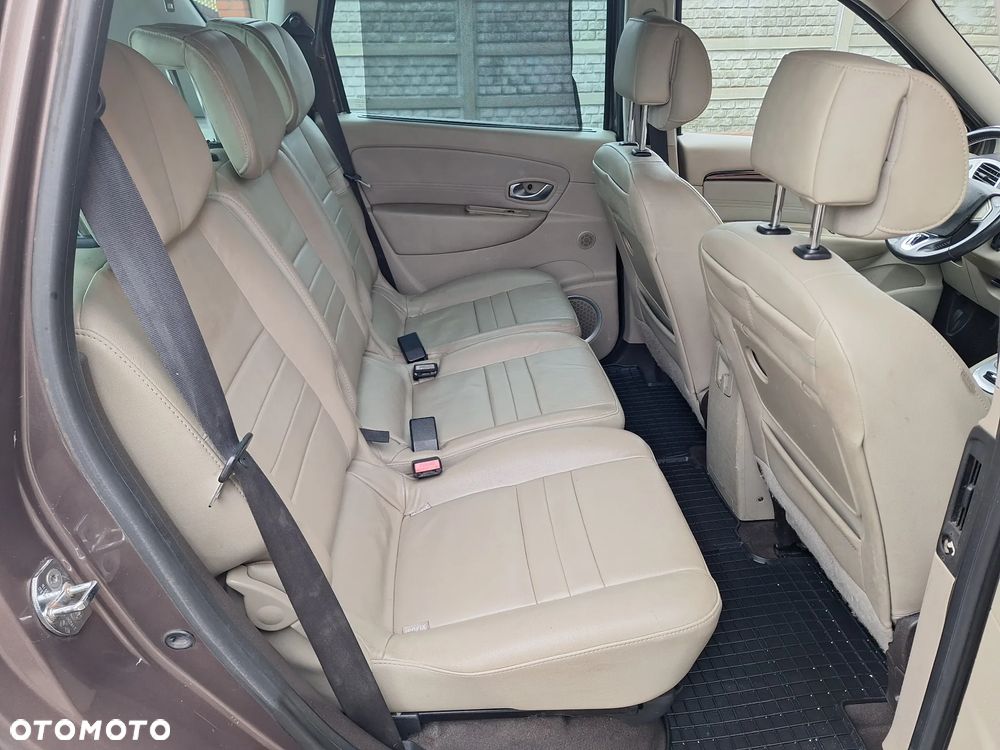 Renault Scenic dCi 160 Bose Edition - 23