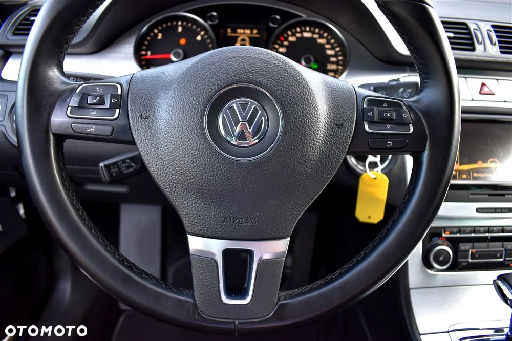Volkswagen Passat CC 2.0 TDI DSG Individual - 29