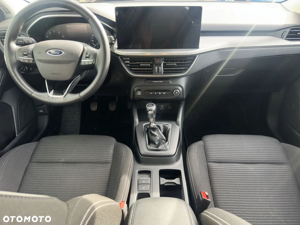 Ford Focus 1.0 EcoBoost Titanium - 6