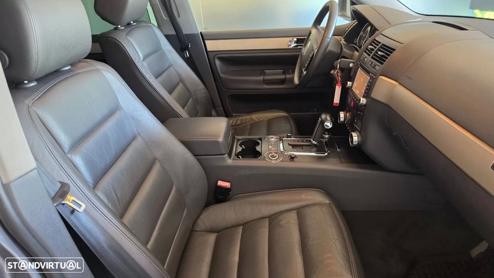 Volkswagen Touareg 3.0 TDI V6 Tiptronic — fotografia 57