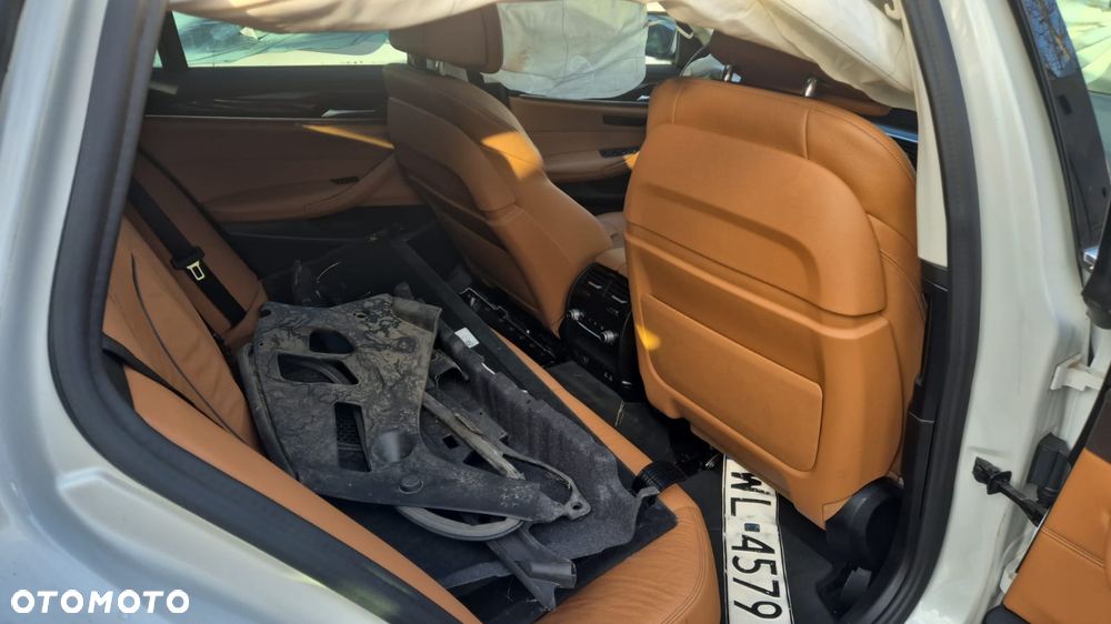 BMW Seria 5 530d Luxury Line - 6