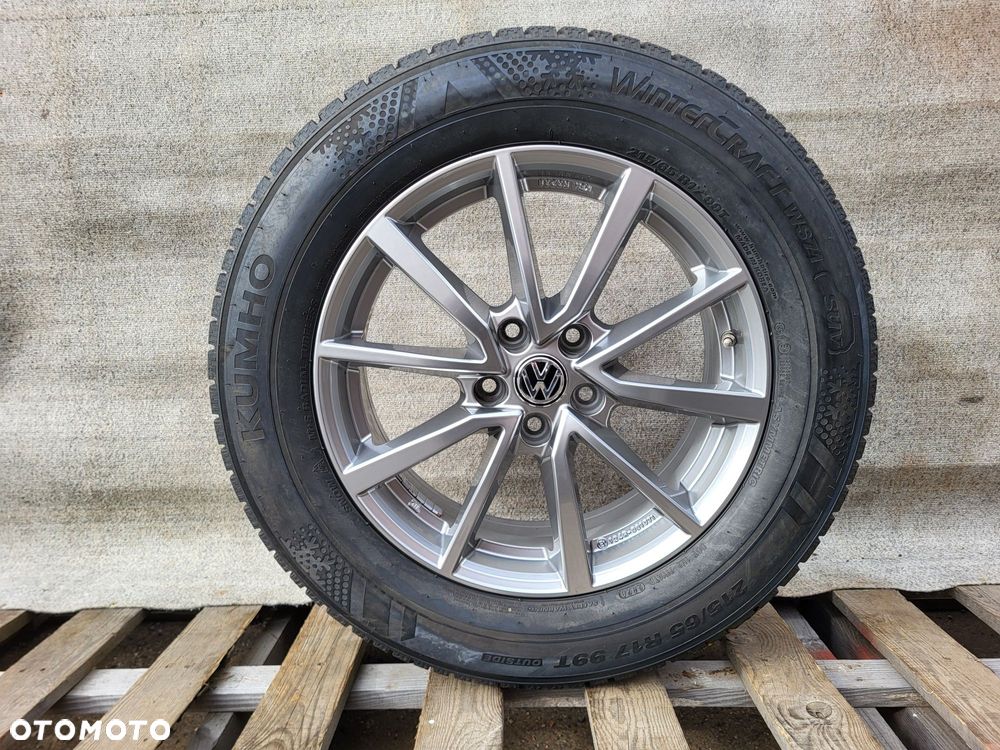 [K400] Koła zimowe 17 Cali 5x112 Kumho 215/65/17 8mm VW TIGUAN - 1